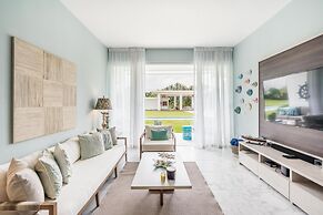 Two-bedroom apt With Pool View bbq in Lake View