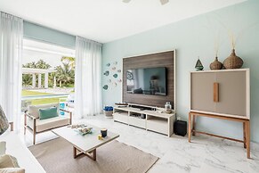 Two-bedroom apt With Pool View bbq in Lake View