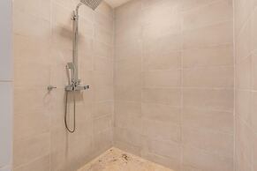 Tropical Villa With Pool at Green Village B843