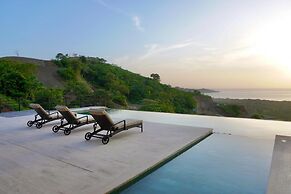 Playa Flamingo Beautiful new 5-br Oceanview Villa - Luxury Casa de Ilu