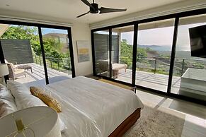 Playa Flamingo Beautiful new 5-br Oceanview Villa - Luxury Casa de Ilu