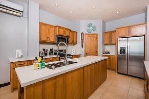 Beachfront Potrero Nice 7-br Villa Chef Included - Casa Royal