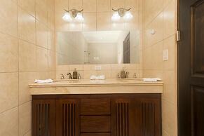 Playa Flamingo Comfortable 3 BR Oceanview Condo - Flamingo Towers 17