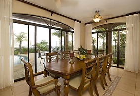 Playa Potrero 4 BR Home Large Saltwater Pool Spectacular Views - Villa