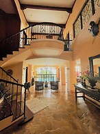 Playa Potrero 4 BR Home Large Saltwater Pool Spectacular Views - Villa