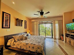 Playa Potrero 4 BR Home Large Saltwater Pool Spectacular Views - Villa