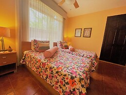 Playa Potrero 4 BR Home Large Saltwater Pool Spectacular Views - Villa