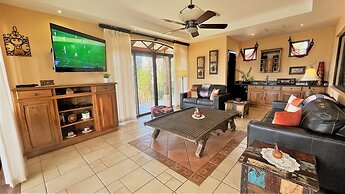Playa Potrero 4 BR Home Large Saltwater Pool Spectacular Views - Villa