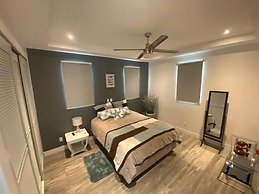 Playa Potrero Modern 3 BR Home Centrally Located - Casa Coastal Sereni