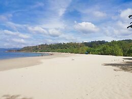 Playa Potrero Modern 3 BR Home Centrally Located - Casa Coastal Sereni