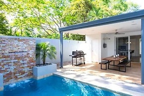 Playa Potrero Modern 3 BR Home Centrally Located - Casa Coastal Sereni