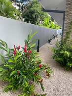 Playa Potrero Modern 3 BR Home Centrally Located - Casa Coastal Sereni