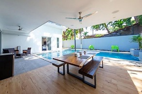 Playa Potrero Modern 3 BR Home Centrally Located - Casa Coastal Sereni