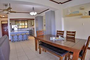 Spacious Condo in the Heart of Flamingo Sleeps 6 Presidential Suites 4