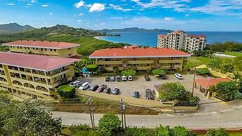 Spacious Condo in the Heart of Flamingo Sleeps 6 Presidential Suites 4