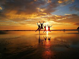 Spacious Condo in the Heart of Flamingo Sleeps 6 Presidential Suites 4