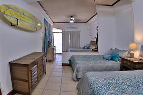 Spacious Condo in the Heart of Flamingo Sleeps 6 Presidential Suites 4