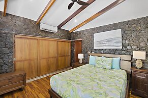 Playa Potrero - Beachfront Villa big Private Pool Bella Catalina