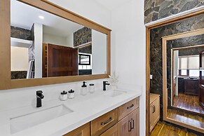 Playa Potrero - Beachfront Villa big Private Pool Bella Catalina