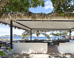 Playa Potrero - Beachfront Villa big Private Pool Bella Catalina