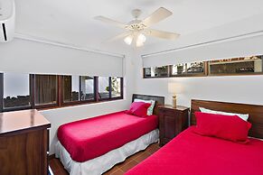 Playa Potrero - Beachfront Villa big Private Pool Bella Catalina