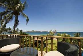 Playa Potrero - Beachfront Villa big Private Pool Bella Catalina