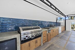 Playa Potrero - Beachfront Villa big Private Pool Bella Catalina