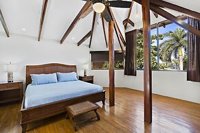 Playa Potrero - Beachfront Villa big Private Pool Bella Catalina