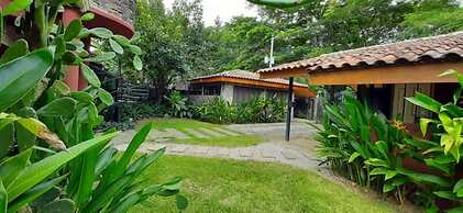 Playa Potrero - Beachfront Villa big Private Pool Bella Catalina