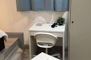 Studio Sleeps 3 - Outdoor Space - Pet Friendly