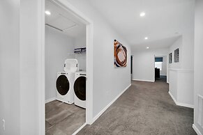 Luxury Villa, South Facing Pool! No Rear Neighbors. Themed Rooms, Thea