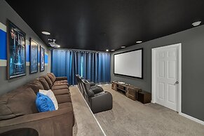 Luxury Villa, South Facing Pool! No Rear Neighbors. Themed Rooms, Thea