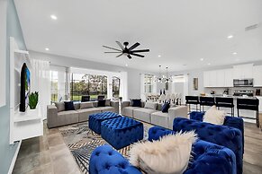 Luxury Villa, South Facing Pool! No Rear Neighbors. Themed Rooms, Thea