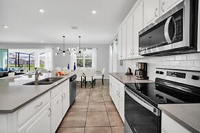 Luxury Villa, South Facing Pool! No Rear Neighbors. Themed Rooms, Thea