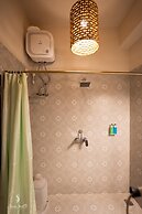 Shanti Inn Dormitory