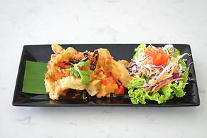 Gate43 Airport Hotel