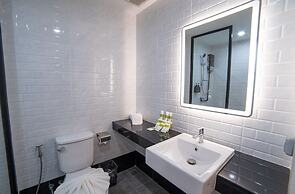 Gate43 Airport Hotel