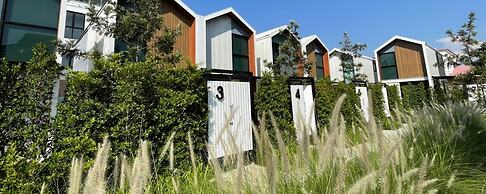 Gate43 Airport Hotel