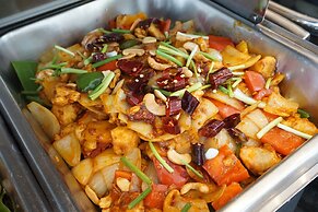 Gate43 Airport Hotel