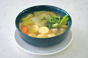 Gate43 Airport Hotel