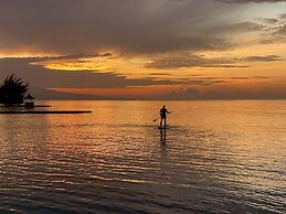 Sand And Tan Beach Hotel