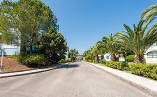Govino Bay Luxury Beach Loft Apartment