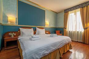 Hotel Kinsky Fountain