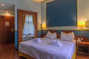 Hotel Kinsky Fountain