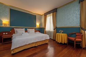 Hotel Kinsky Fountain