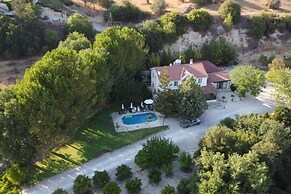 Remarkable 5-bed Villa in Miliou Village Paphos