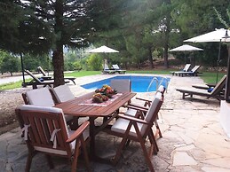 Remarkable 5-bed Villa in Miliou Village Paphos
