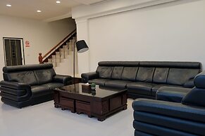 Koi Lake Hotel