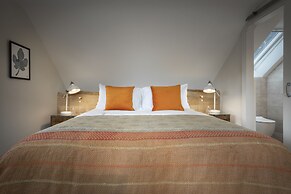 Barakat Lakes Escape