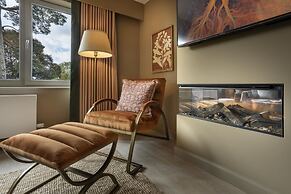 Barakat Lakes Escape